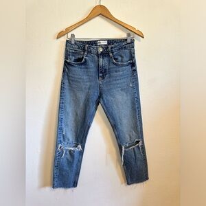 Zara Women’s Distressed Medium Wash Jeans Size 4